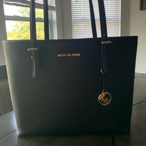 GENTLY USED Michael Kors tote